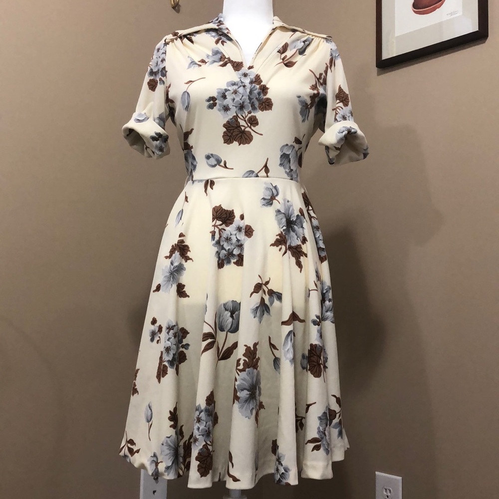 Floral vintage dress